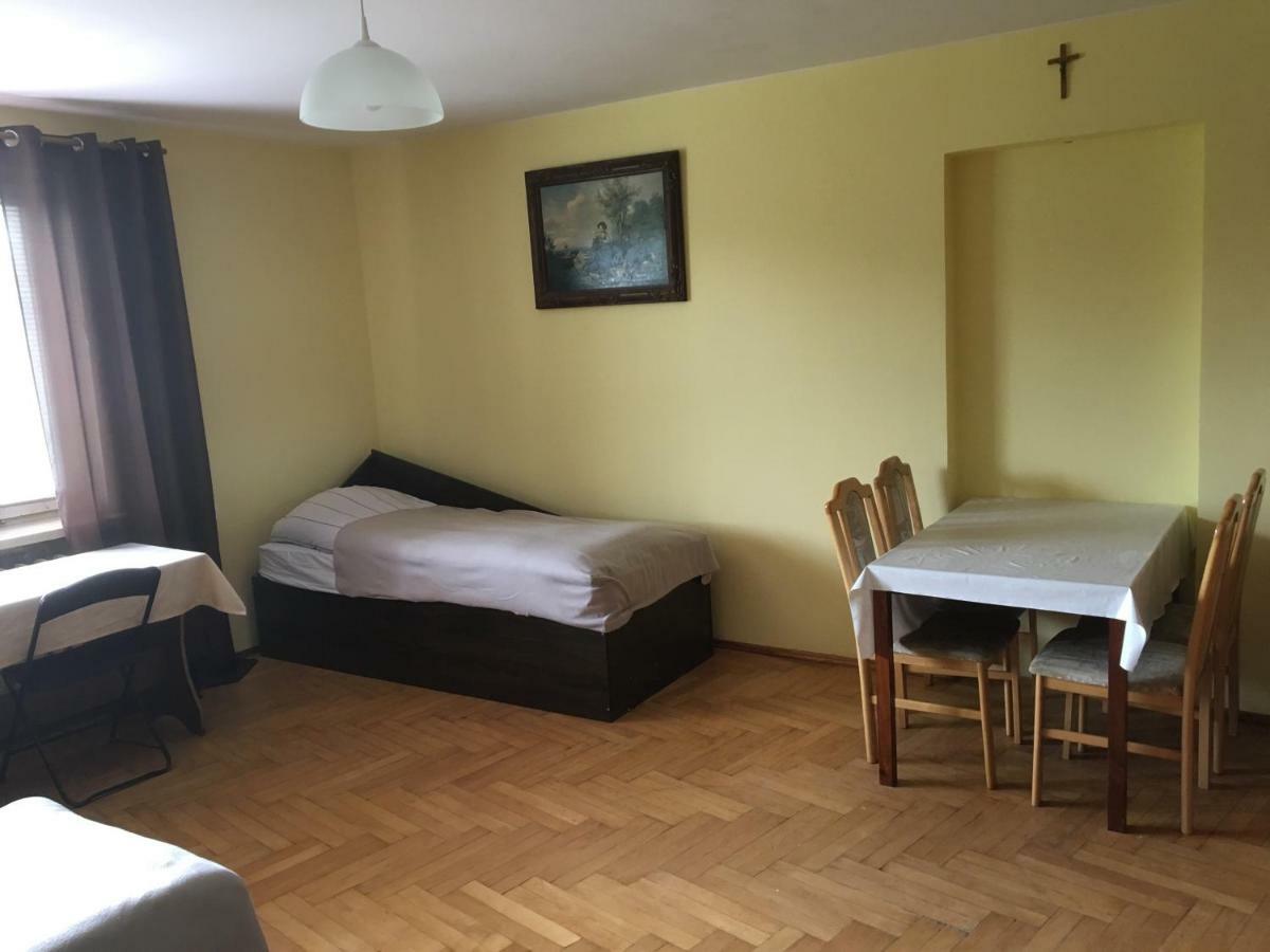 Noclegi Tulipan Konin  Bagian luar foto